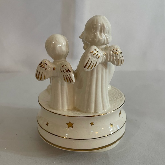 Schmid Christmas Rotating Music Box - Picture 4 of 6